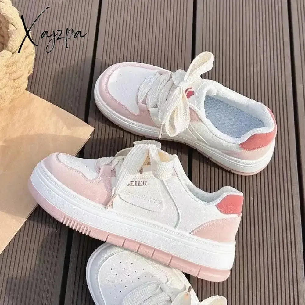 2024 Spring and autumn new casual fashion shoes board shoes Korean version of students lightning soft sole small white shoes