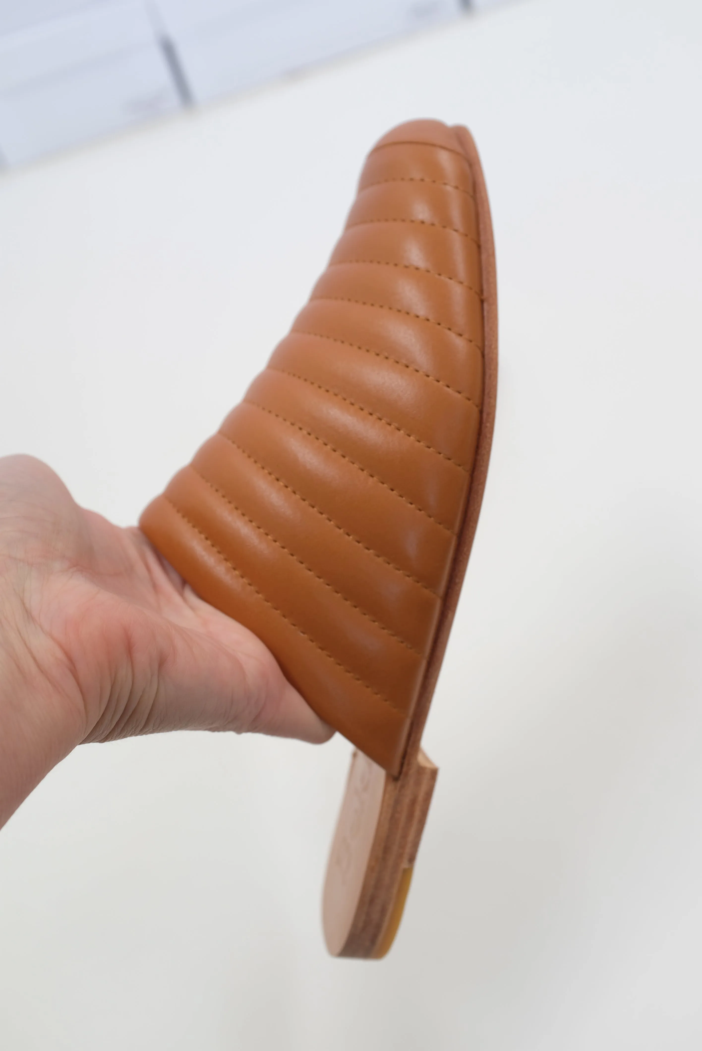 Beklina Ribbed Flats Dry Clay