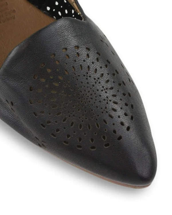 BUENO BOBBY FLAT SHOES