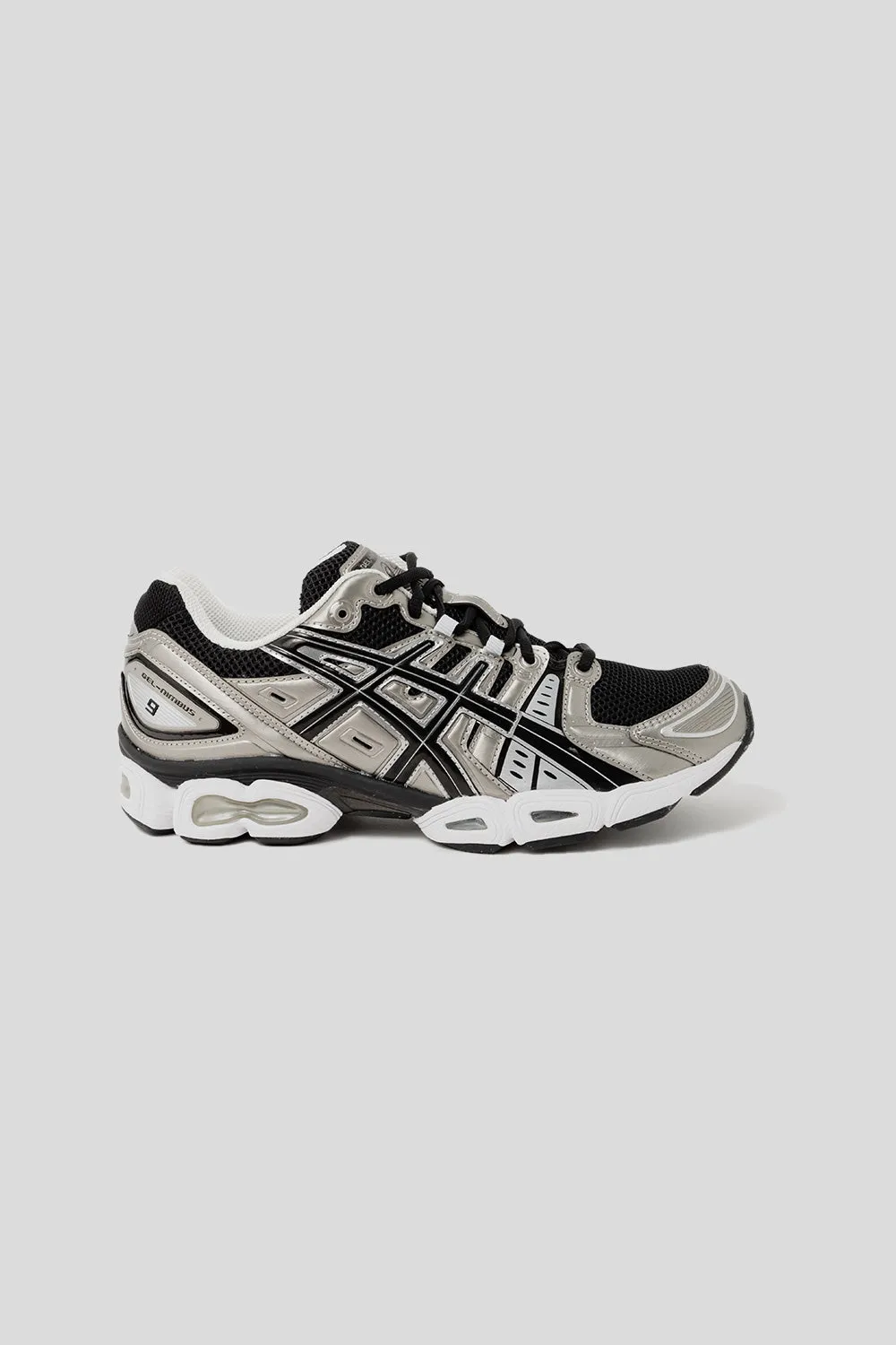 Gel-Nimbus 9 - Frosted Almond / Black