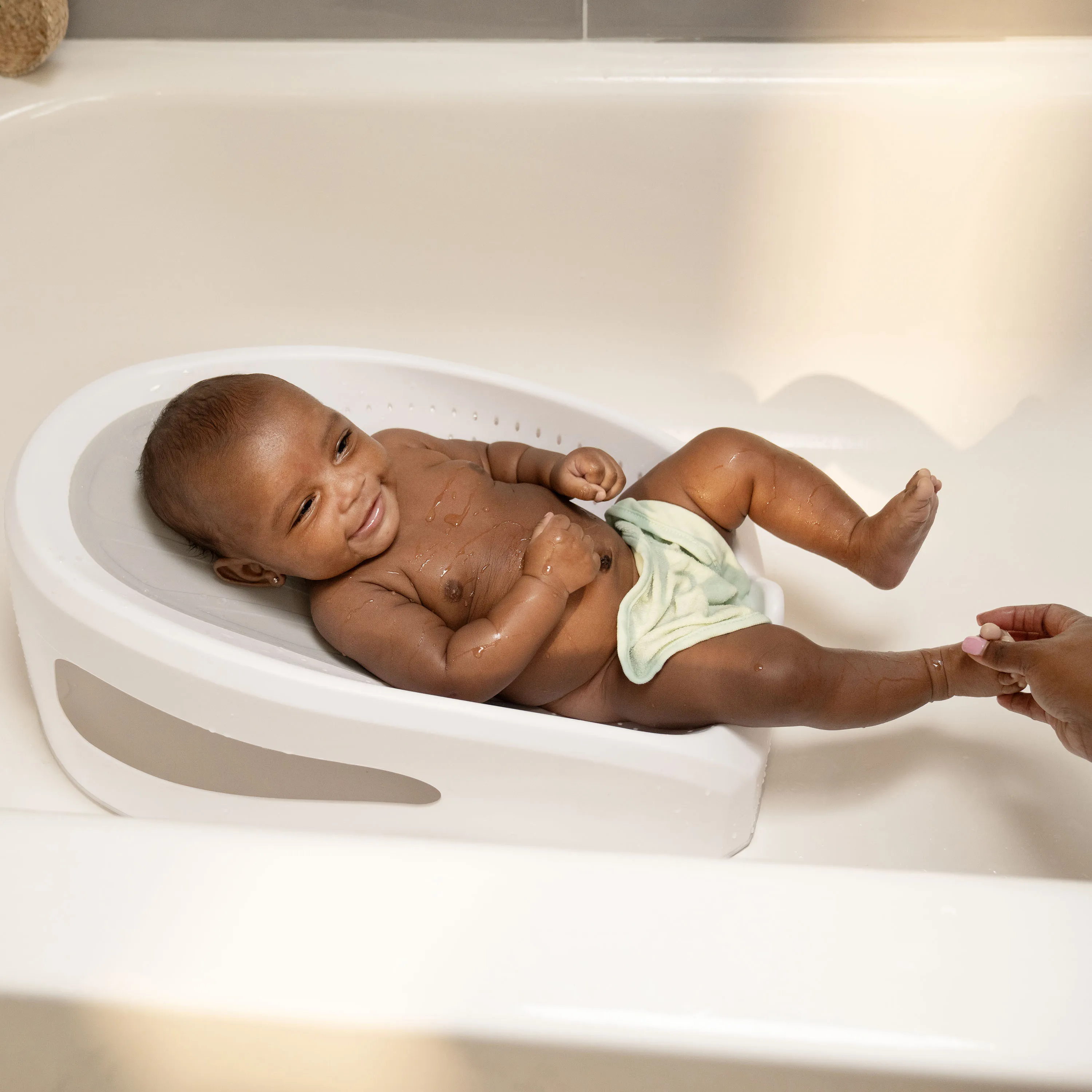 Ingenuity Easy Rinse Baby Bather