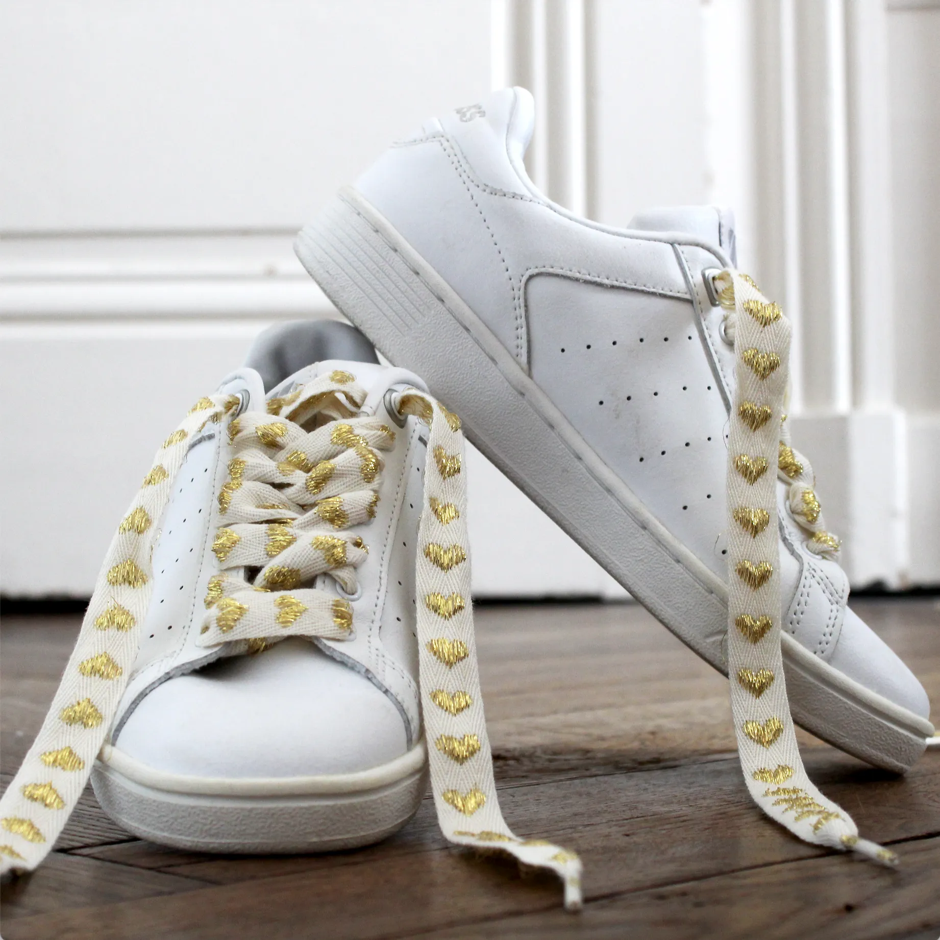 Linen shoelaces and golden hearts