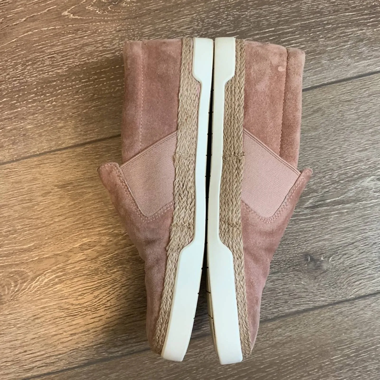 Size 7.5 VINCE Johan Espadrille Slip On Sneakers