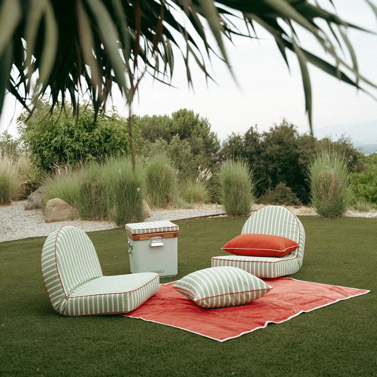 The Beach Blanket - Elsa Red