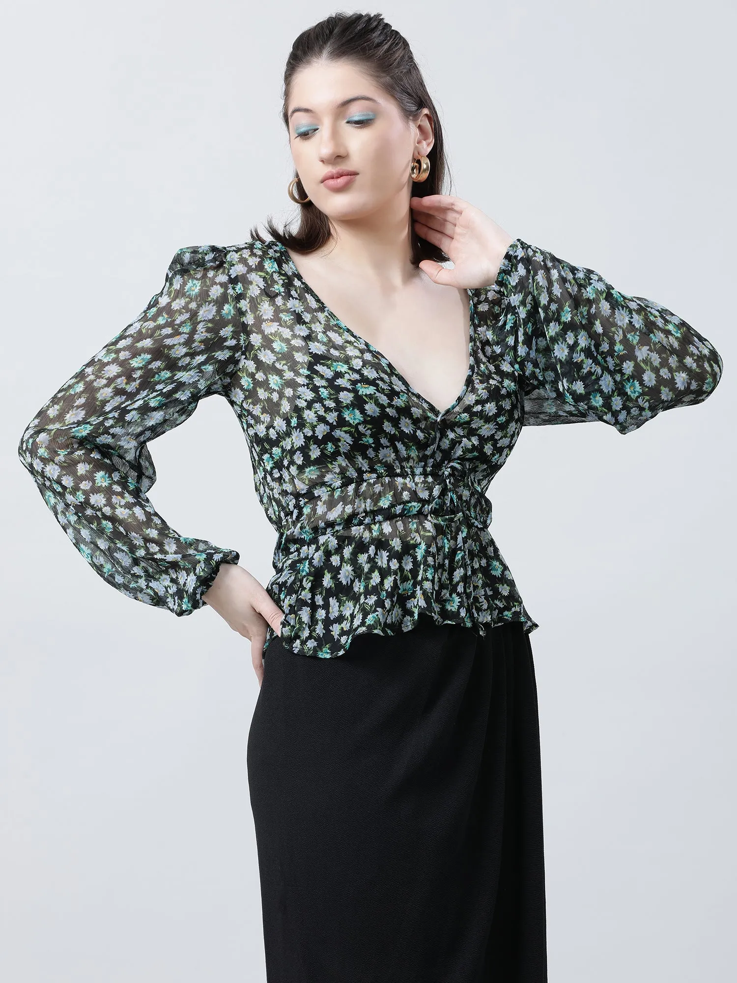 Women Relaxed Fit Printed V Neck Green Top