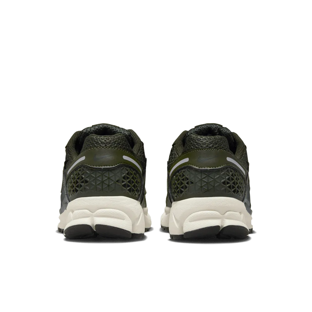 WOMENS NIKE ZOOM VOMERO 5 "DARK SEQUOIA/CARGO KHAKI"